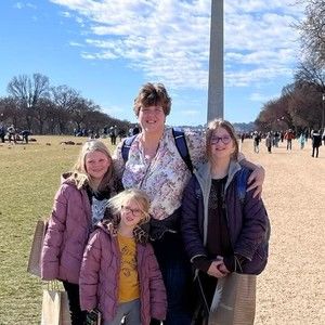 Meet your Posher, Elizabeth